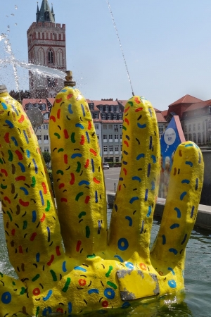 /FRANKFURT NAD ODRĄ/ Między brzegiem Odry a ulicą Marksa, czyli o mieście, które potrafi uszczęśliwić