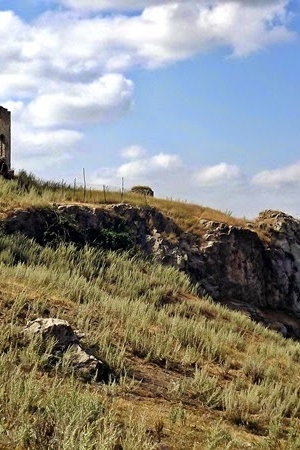 Let’s hike under the Umbrella. Highlight on one waterfall in Nagorno-Karabakh.