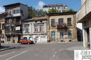 Zwiedzanie Bukaresztu. Julek w chaotycznym amoku